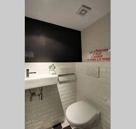 Large Duplex Le Marais Апартаменты