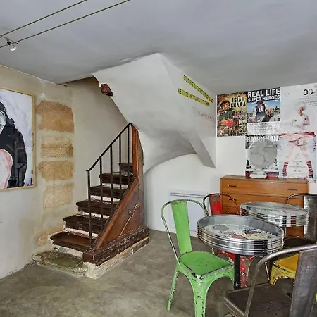 Large Duplex Le Marais Апартаменты *