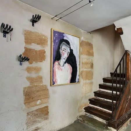 Large Duplex Le Marais Апартаменты
