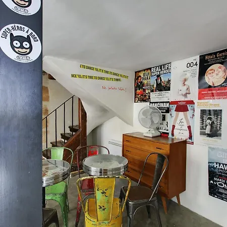 Апартаменты Large Duplex Le Marais Париж