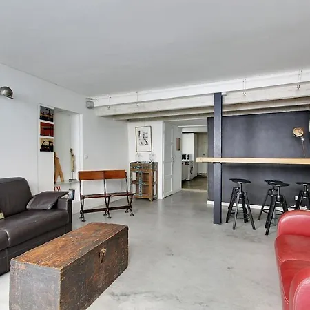 Large Duplex Le Marais * Paris